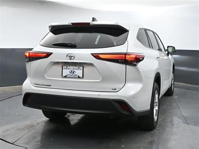 used 2023 Toyota Highlander car, priced at $30,997