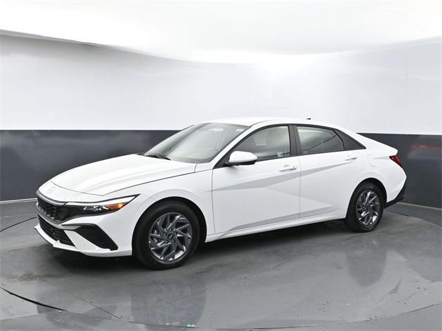 new 2025 Hyundai ELANTRA HEV car, priced at $24,434