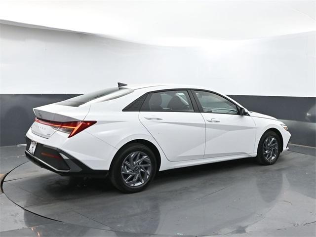 new 2025 Hyundai ELANTRA HEV car, priced at $24,434