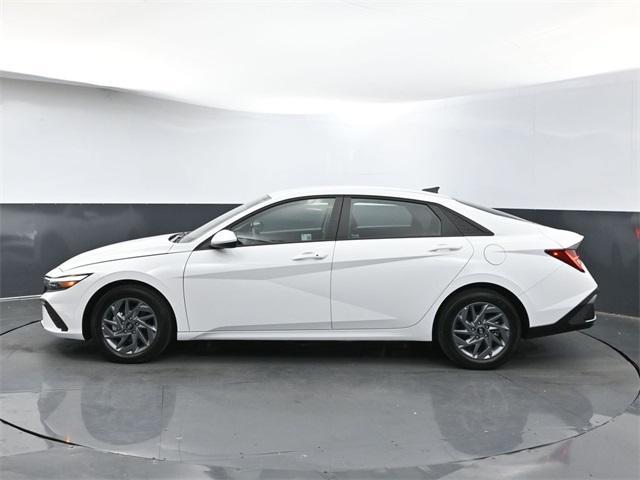 new 2025 Hyundai ELANTRA HEV car, priced at $24,434