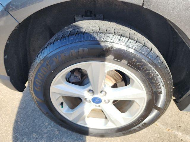 used 2017 Ford Edge car, priced at $9,550