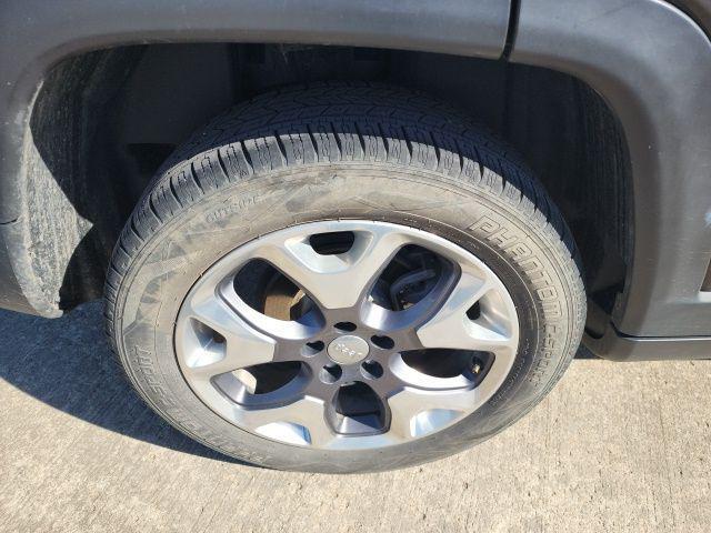 used 2020 Jeep Compass car, priced at $16,113