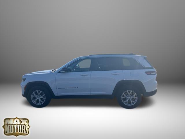 used 2023 Jeep Grand Cherokee car, priced at $31,563