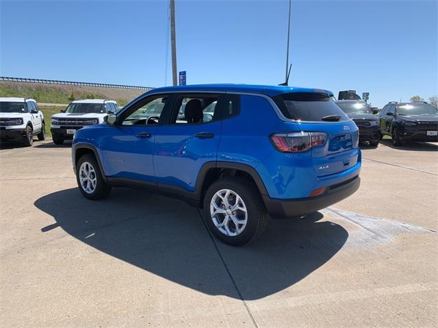 new 2024 Jeep Compass car, priced at $27,399