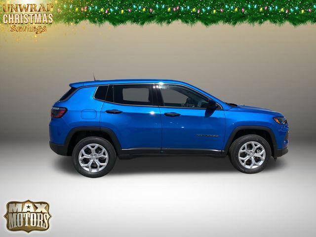 new 2024 Jeep Compass car, priced at $26,999