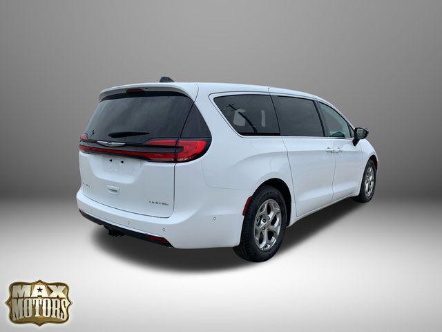 new 2024 Chrysler Pacifica car, priced at $45,497