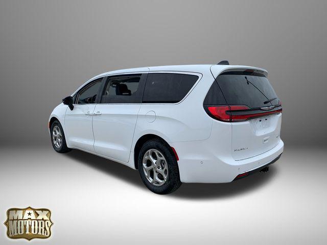 new 2024 Chrysler Pacifica car, priced at $45,497