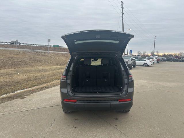 new 2025 Jeep Grand Cherokee L car, priced at $44,734