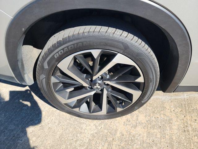 used 2023 Mitsubishi Outlander PHEV car, priced at $25,500