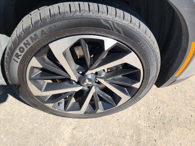 used 2023 Mitsubishi Outlander PHEV car, priced at $25,500