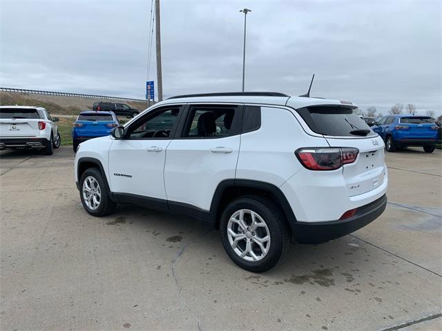 new 2024 Jeep Compass car, priced at $30,557