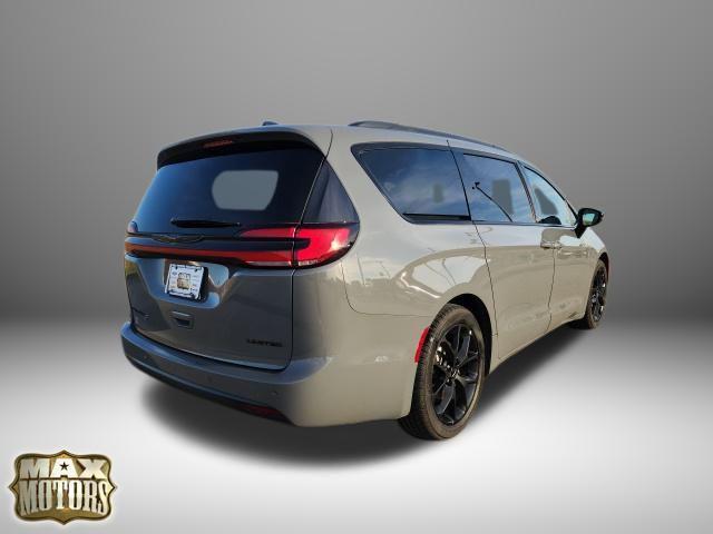 used 2025 Chrysler Pacifica car, priced at $36,444