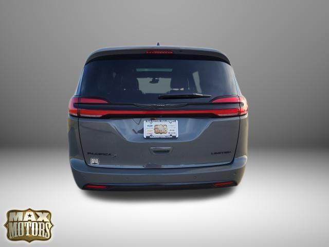 used 2025 Chrysler Pacifica car, priced at $36,444