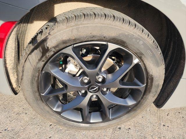 used 2025 Chrysler Pacifica car, priced at $36,444