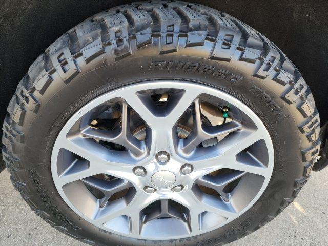 used 2021 Jeep Grand Cherokee car, priced at $29,650