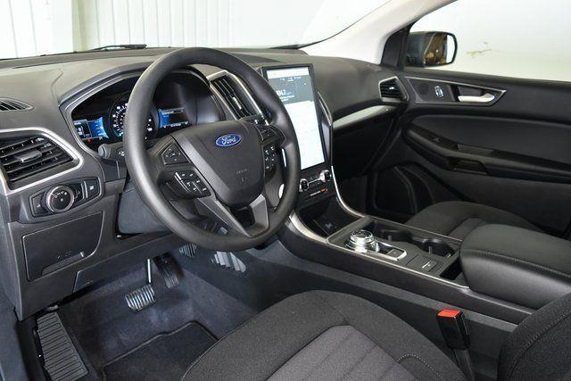 used 2024 Ford Edge car, priced at $27,627