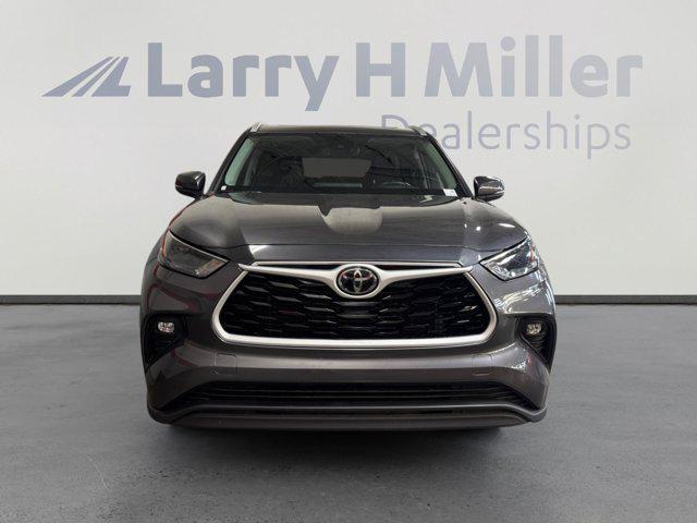 used 2024 Toyota Highlander car, priced at $38,840