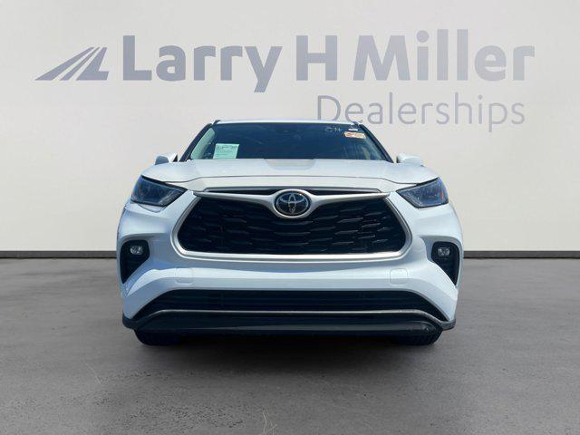 used 2023 Toyota Highlander car, priced at $31,673