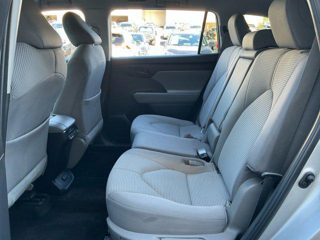 used 2023 Toyota Highlander car, priced at $27,524