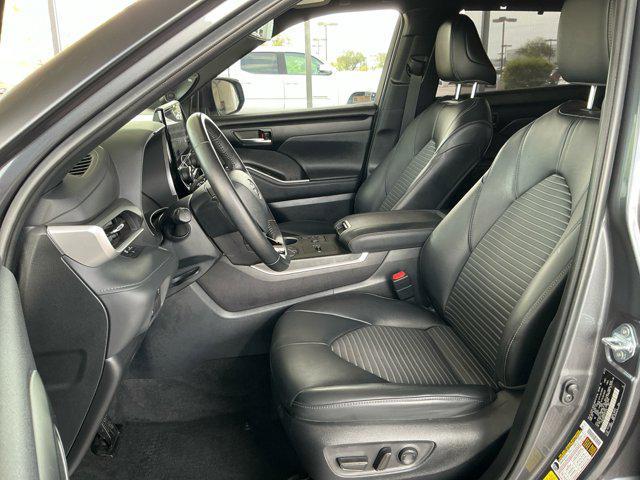used 2023 Toyota Highlander car, priced at $40,000