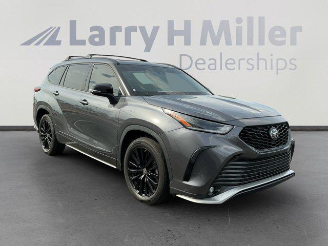 used 2023 Toyota Highlander car, priced at $40,000