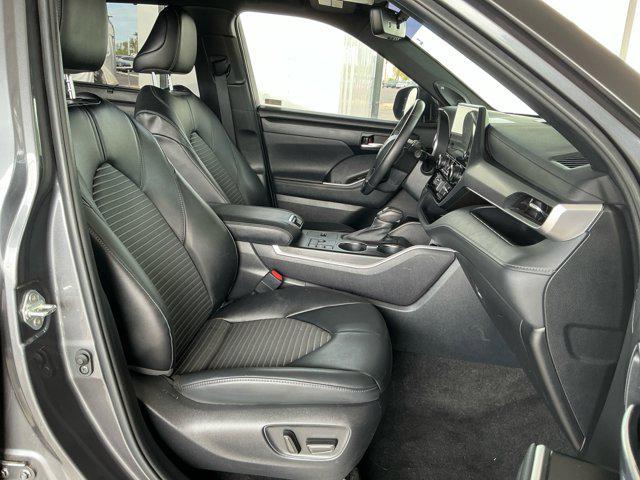 used 2023 Toyota Highlander car, priced at $40,000