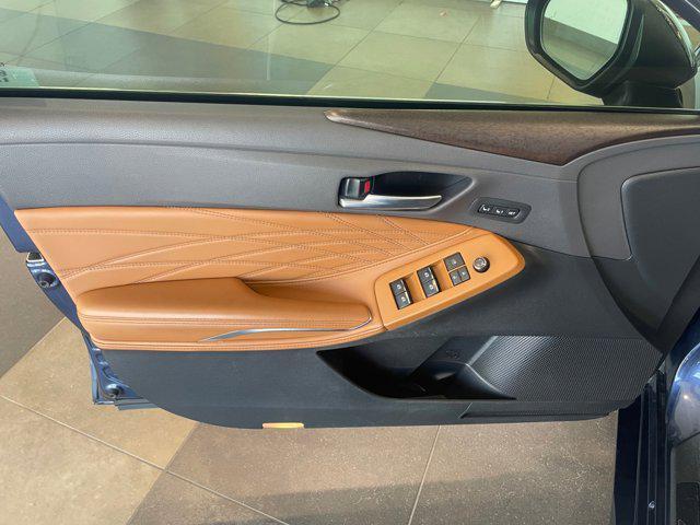 used 2019 Toyota Avalon Hybrid car, priced at $27,992
