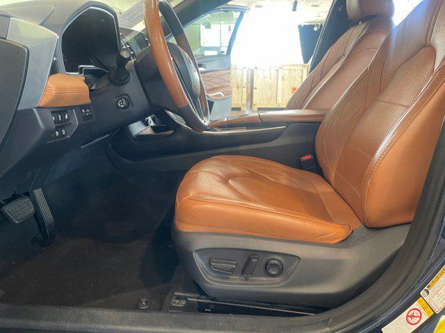 used 2019 Toyota Avalon Hybrid car, priced at $27,992