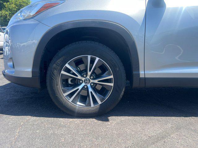 used 2019 Toyota Highlander car, priced at $20,764