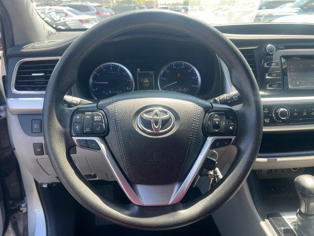 used 2019 Toyota Highlander car, priced at $20,764