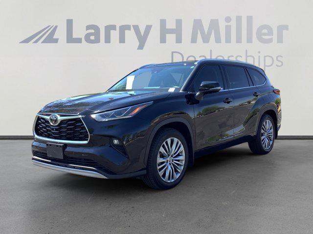 used 2021 Toyota Highlander car, priced at $42,686