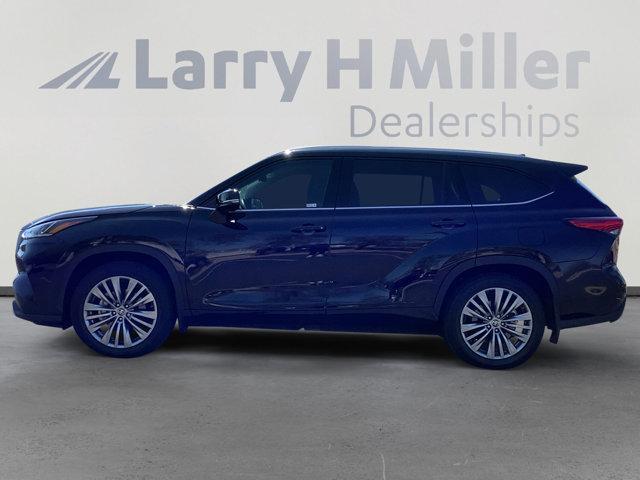 used 2021 Toyota Highlander car, priced at $42,246