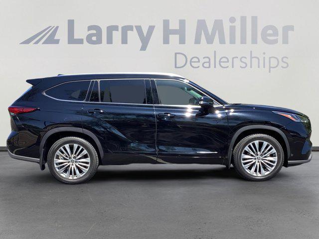 used 2021 Toyota Highlander car, priced at $42,246
