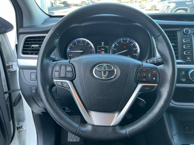 used 2015 Toyota Highlander car, priced at $23,996