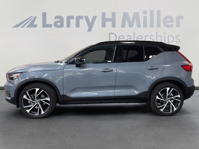 used 2020 Volvo XC40 car, priced at $25,774