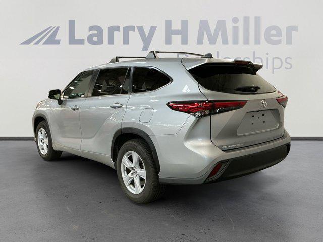 used 2023 Toyota Highlander car, priced at $29,994