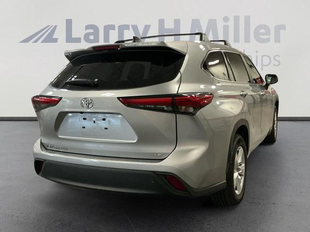 used 2023 Toyota Highlander car, priced at $29,994