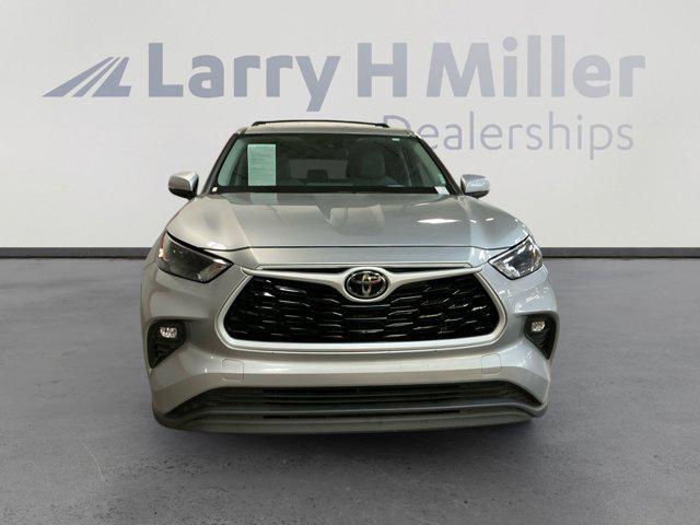 used 2023 Toyota Highlander car, priced at $29,994