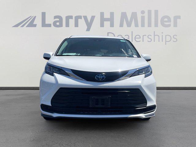 used 2023 Toyota Sienna car, priced at $38,844
