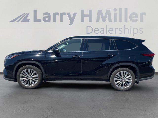 used 2022 Toyota Highlander car, priced at $43,775