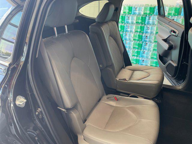 used 2022 Toyota Highlander car, priced at $43,775