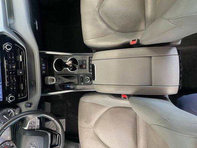 used 2022 Toyota Highlander car, priced at $43,775