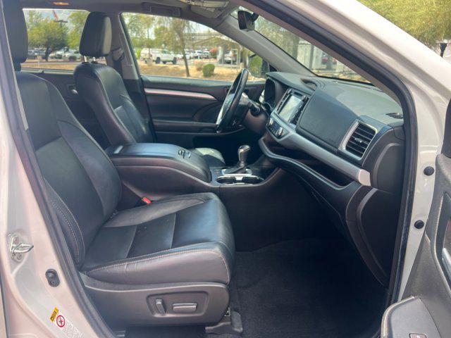 used 2018 Toyota Highlander car, priced at $24,204