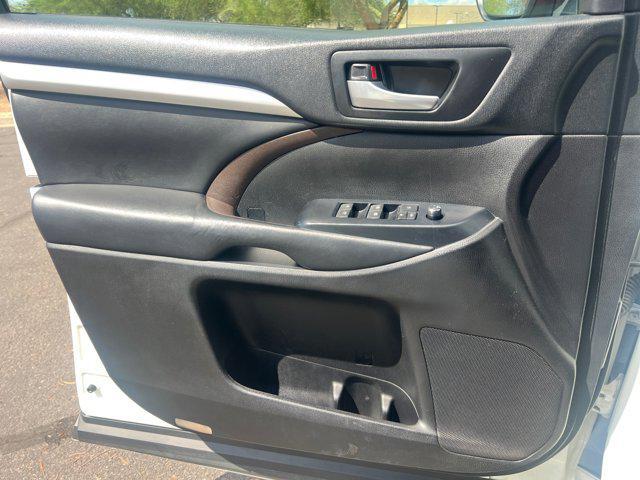 used 2018 Toyota Highlander car, priced at $24,204