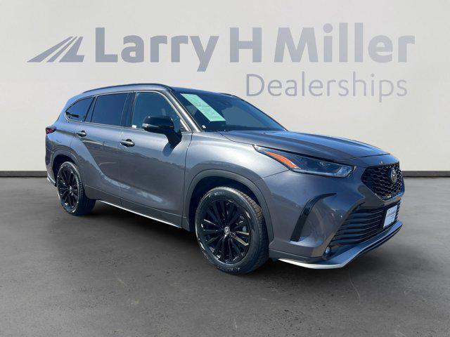 used 2024 Toyota Highlander car, priced at $42,278