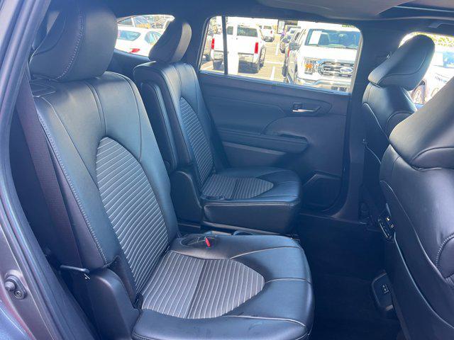 used 2024 Toyota Highlander car, priced at $42,278