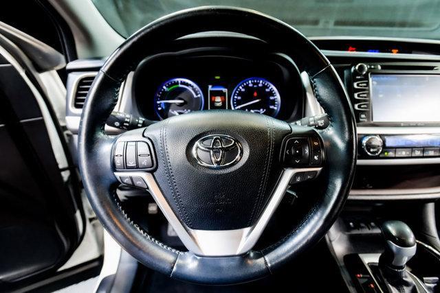 used 2017 Toyota Highlander Hybrid car, priced at $23,996