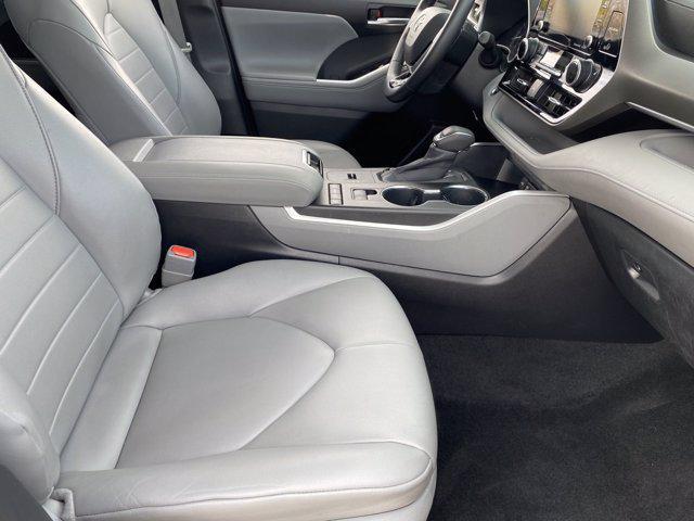 used 2020 Toyota Highlander car, priced at $31,996