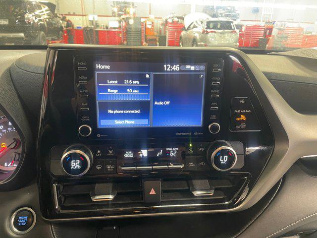 used 2021 Toyota Highlander car, priced at $32,321