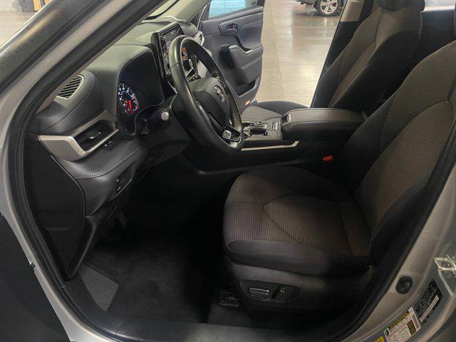 used 2021 Toyota Highlander car, priced at $32,321